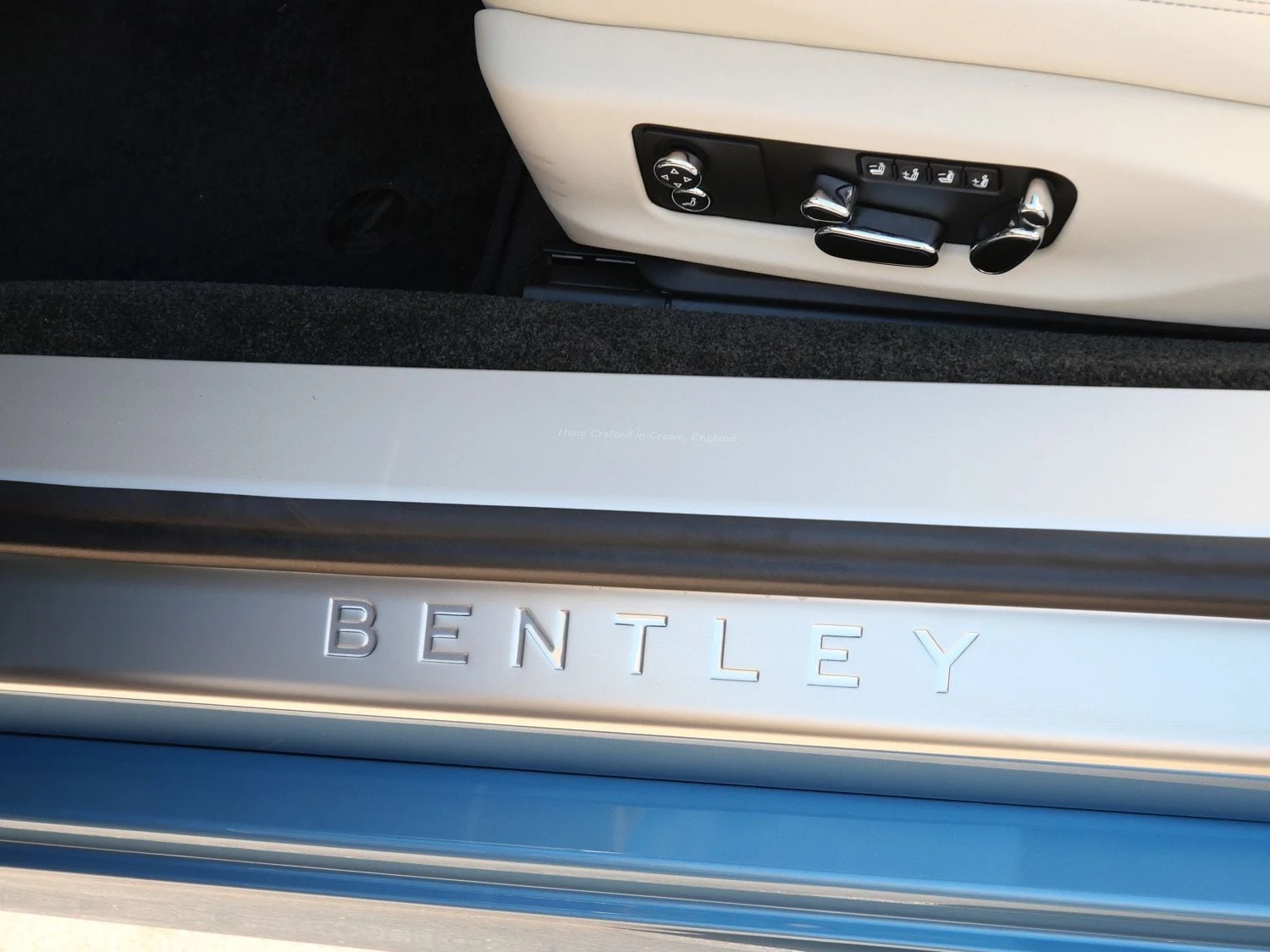 2026 Bentley Continental GTC interior, door sill, Linen