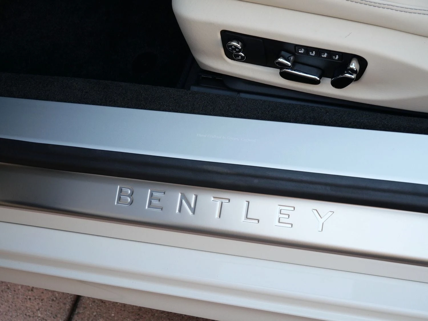 2026 Bentley Continental GTC interior, door sill, Linen