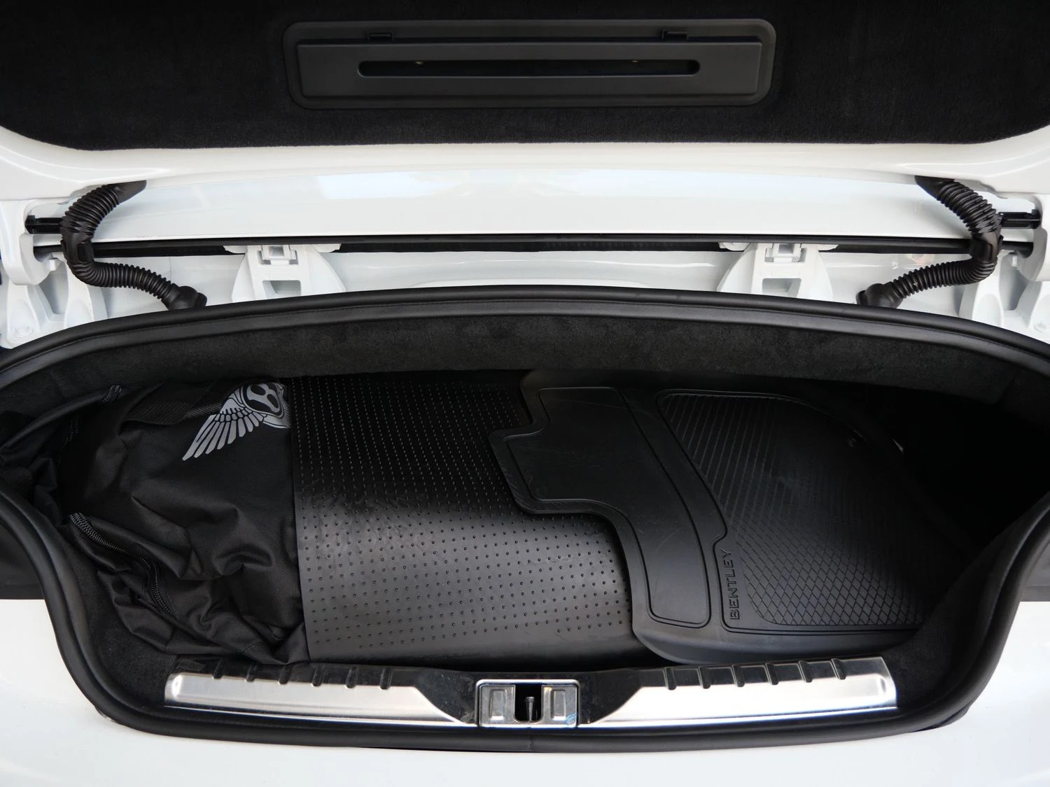 2026 Bentley Continental GTC Mulliner trunk