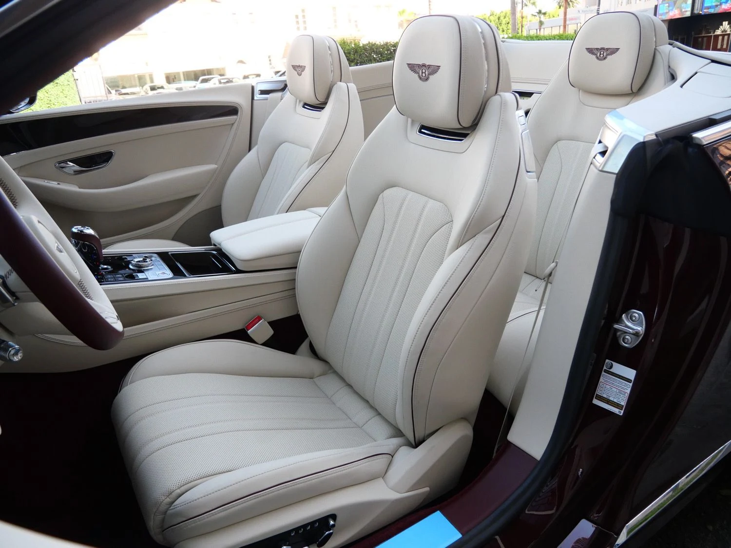 2026 Bentley Continental GTC interior, seats, Linen