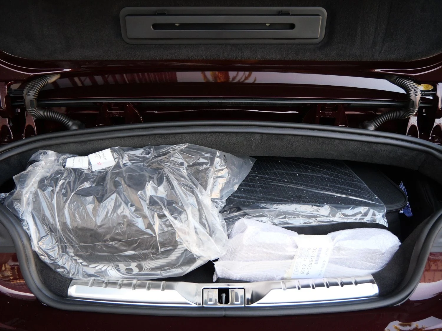 2026 Bentley Continental GTC trunk