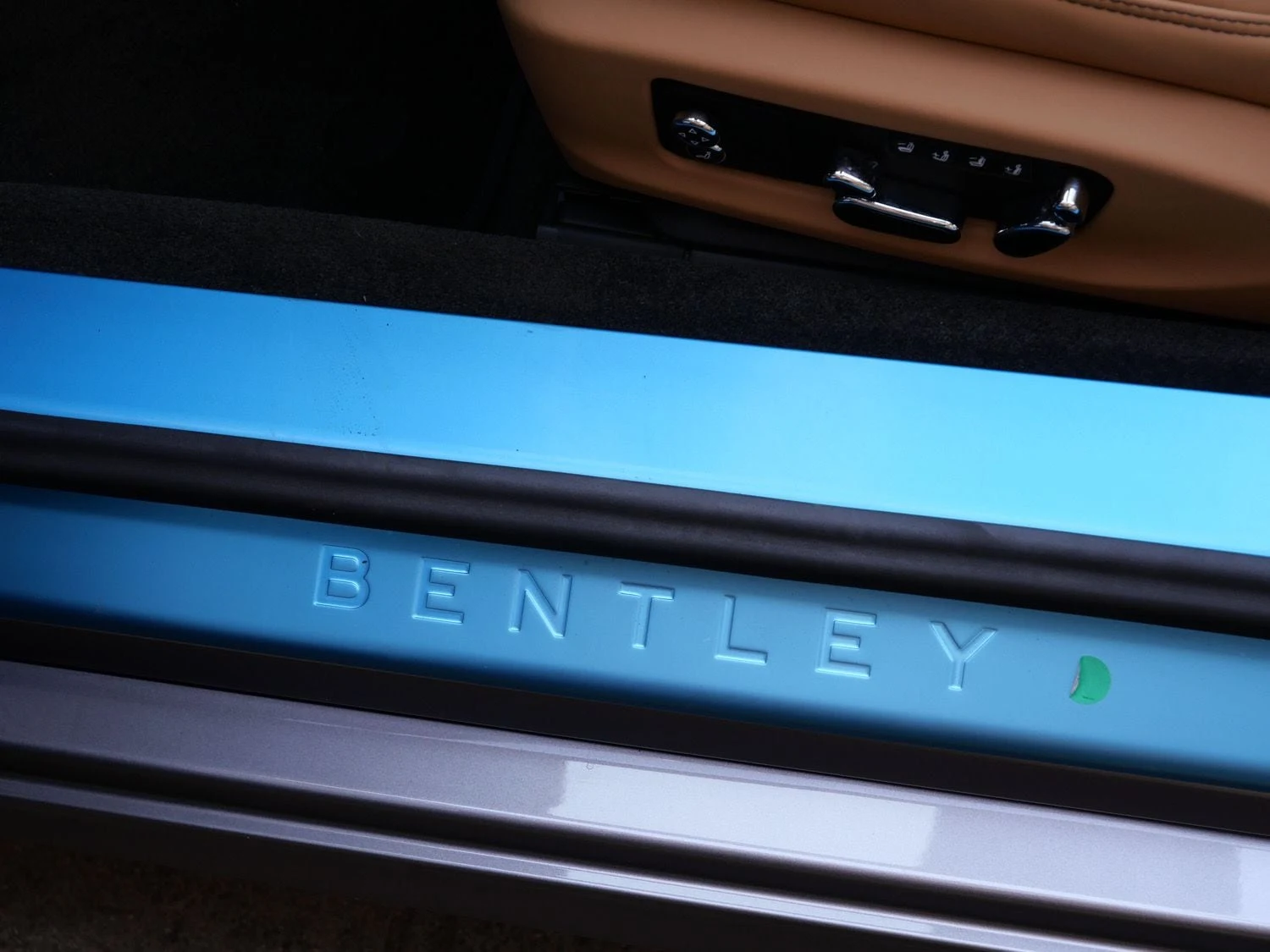 2026 Bentley Continental GTC interior, door sill, Camel