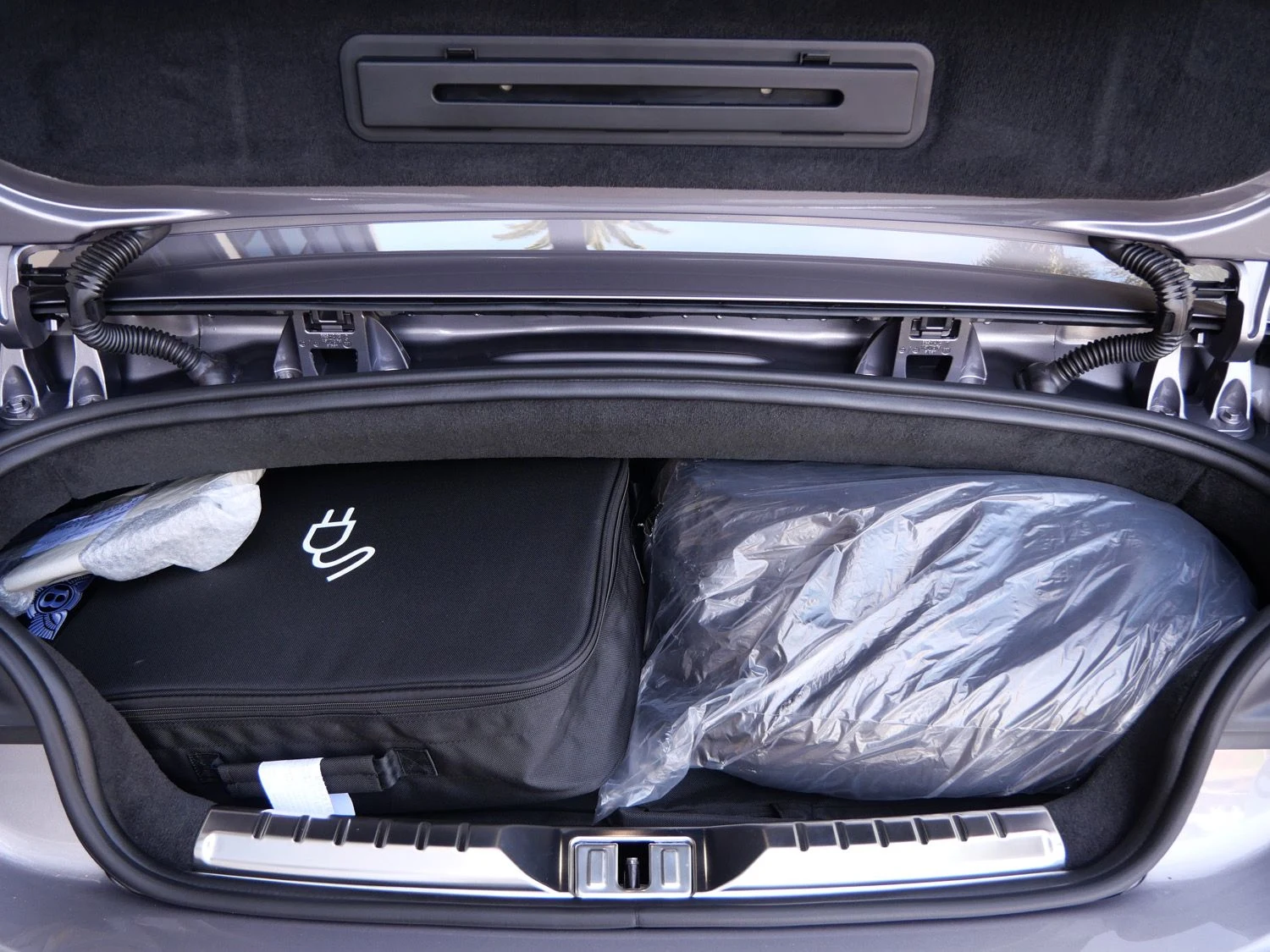 2026 Bentley Continental GTC trunk