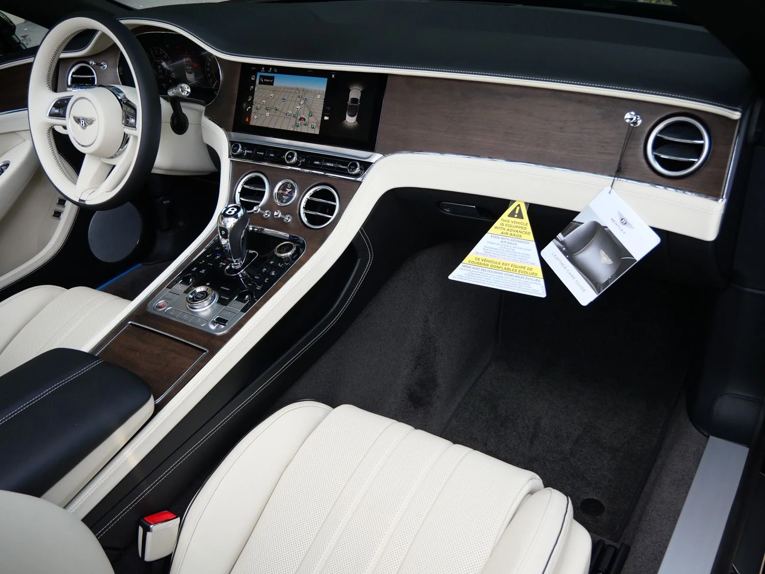 2026 Bentley Continental GTC interior, Linen