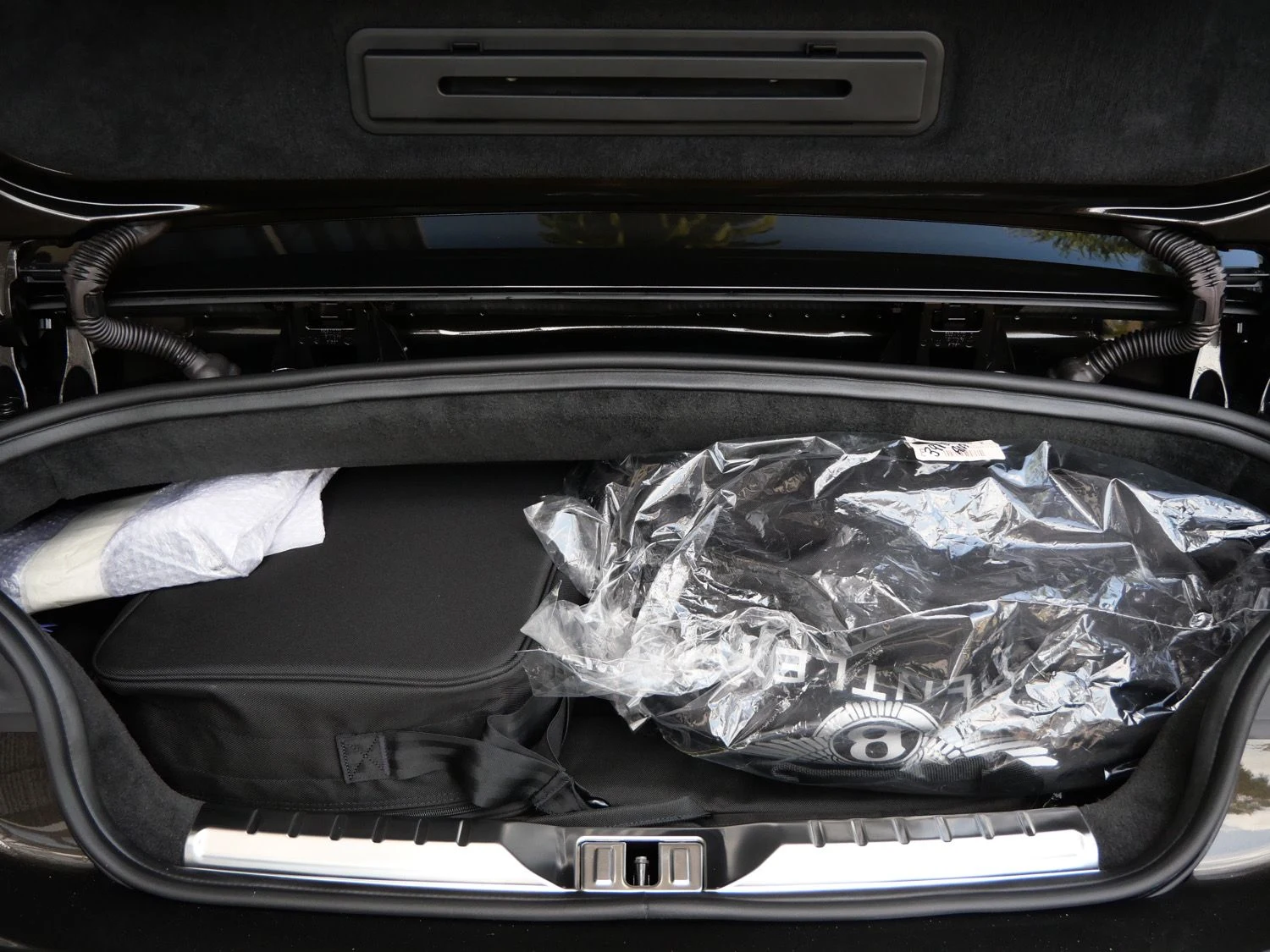 2026 Bentley Continental GTC trunk