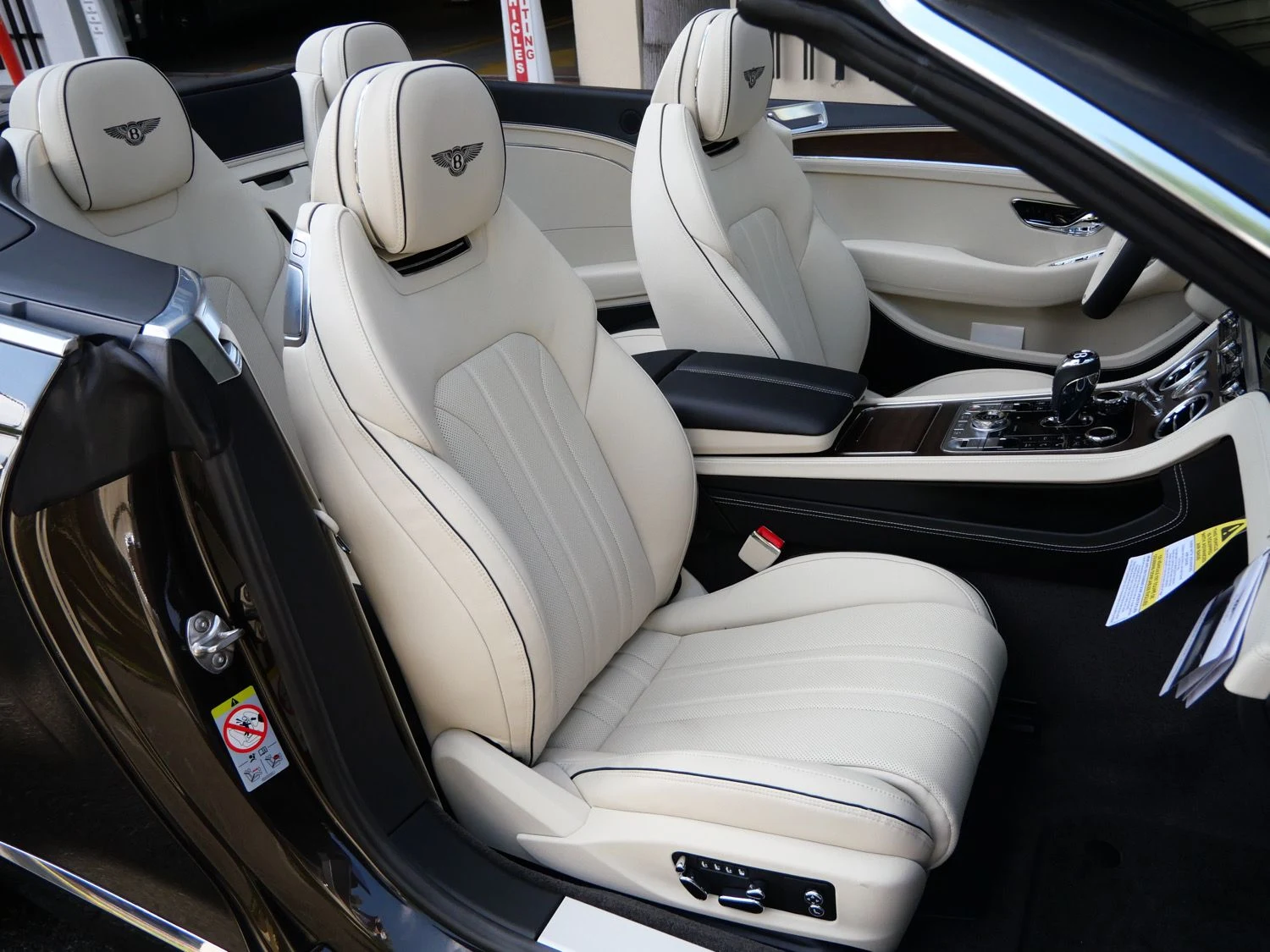 2026 Bentley Continental GTC interior, seats, Linen