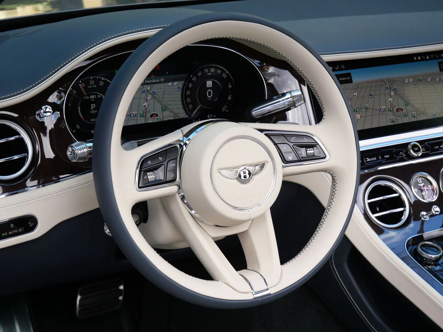 2026 Bentley Continental GTC interior, steering wheel, Linen