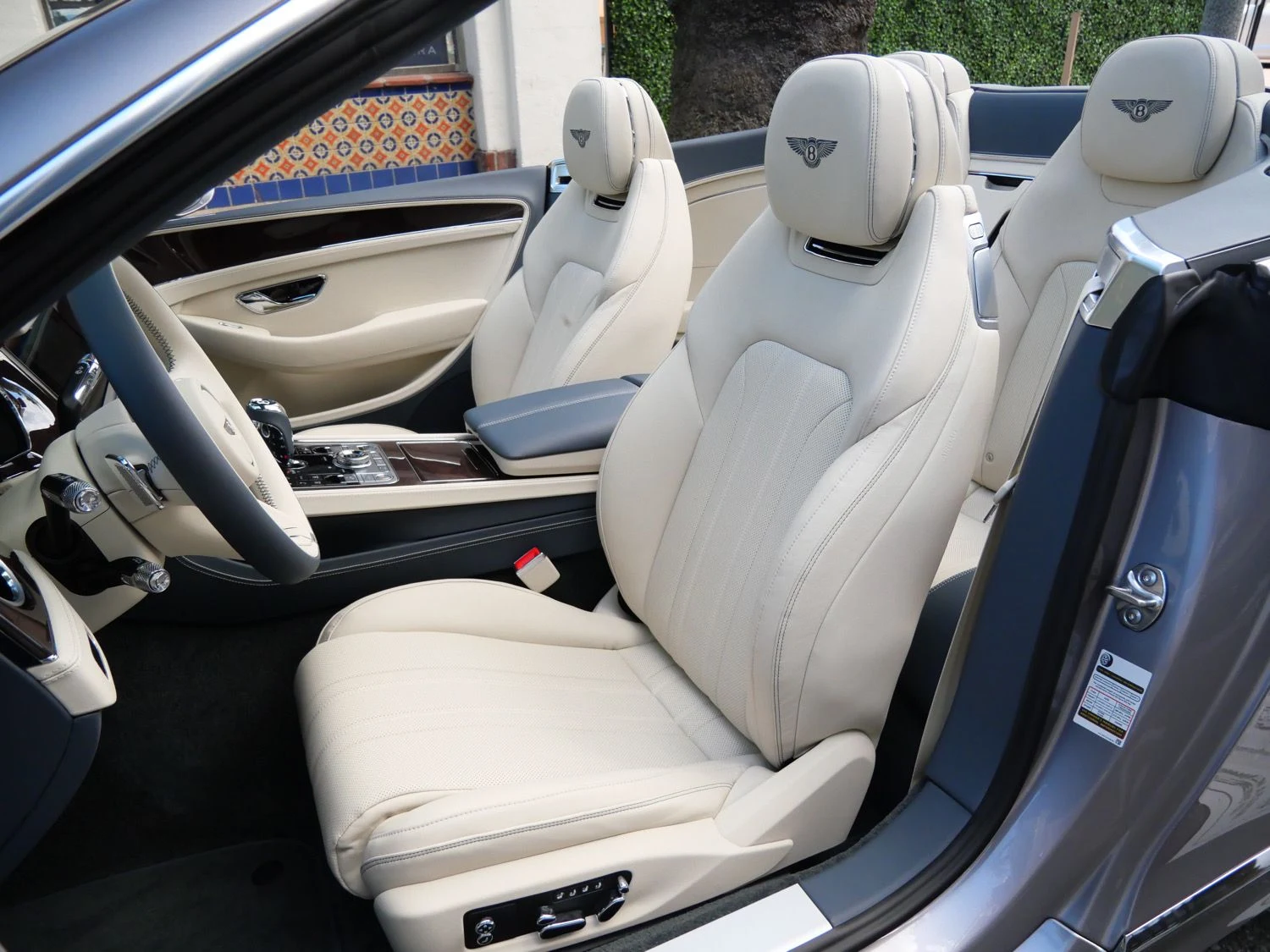 2026 Bentley Continental GTC interior, seats, Linen