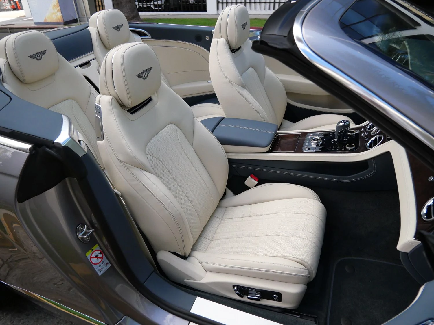 2026 Bentley Continental GTC interior, seats, Linen