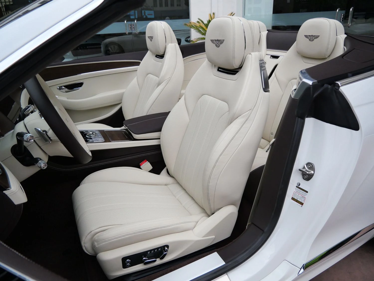 2026 Bentley Continental GTC interior, seats, Linen