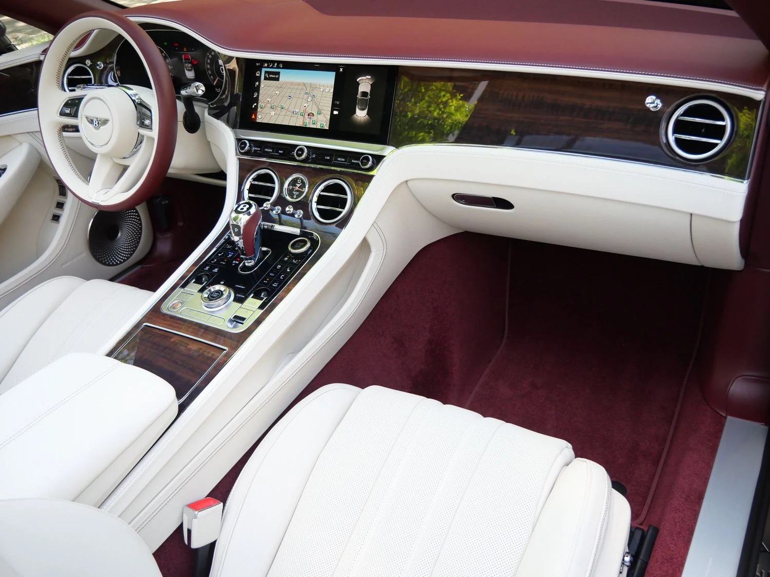 2026 Bentley Continental GTC interior, Linen