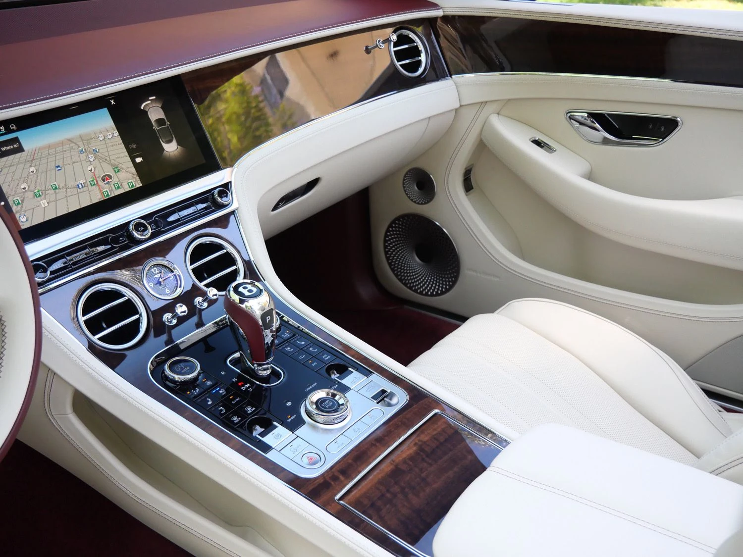 2026 Bentley Continental GTC interior, Linen