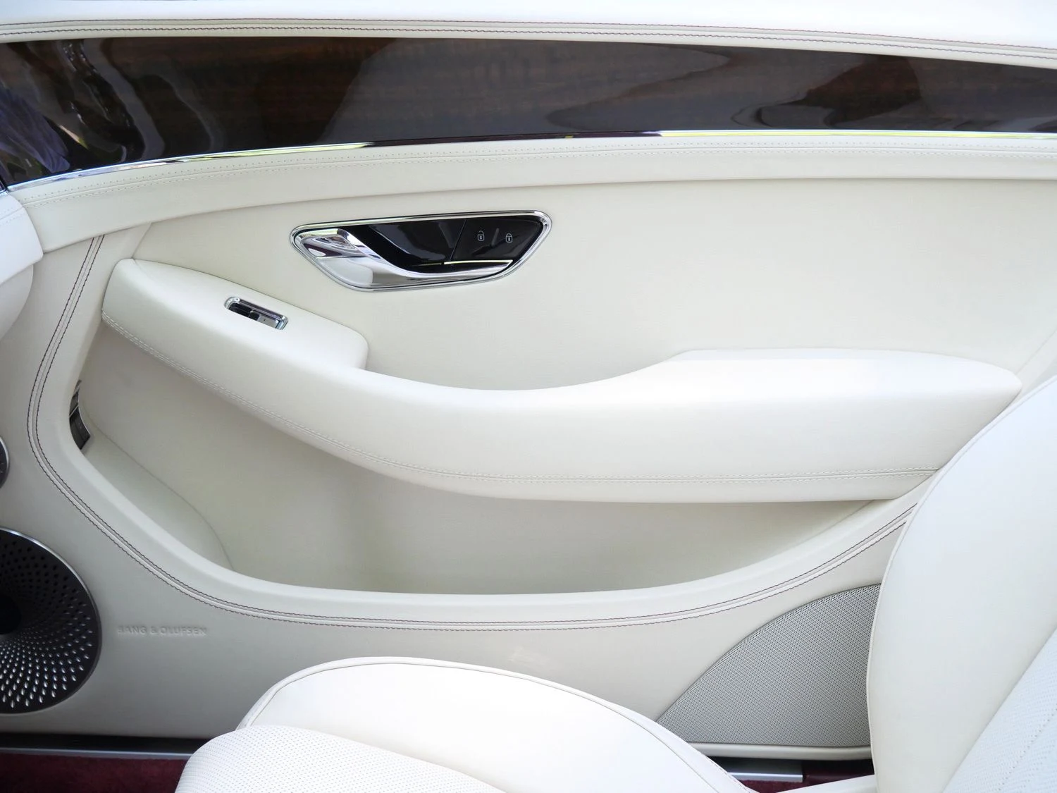 2026 Bentley Continental GTC interior, door panel, Linen