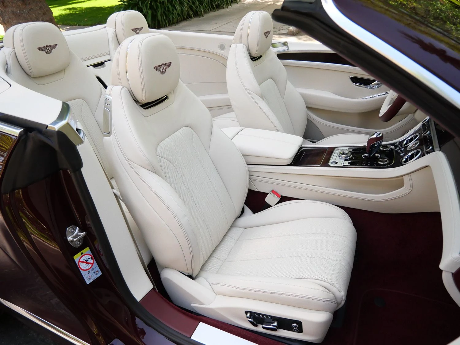 2026 Bentley Continental GTC interior, seats, Linen