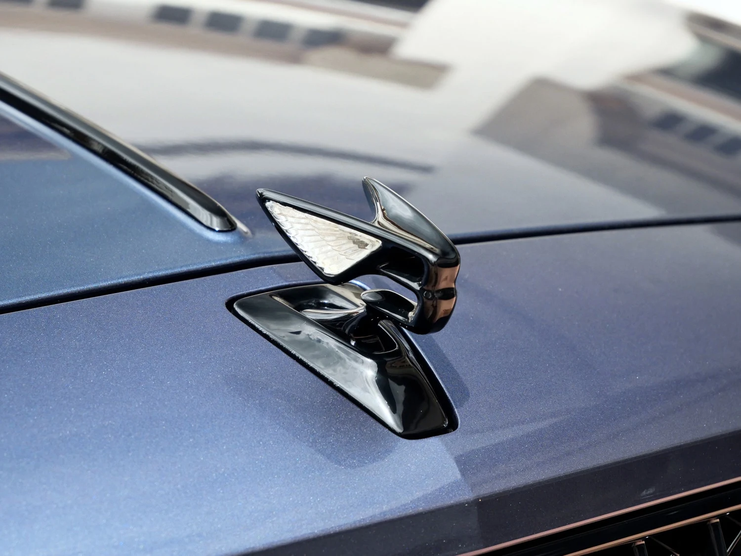 2023 Bentley Flying Spur Azure, detail