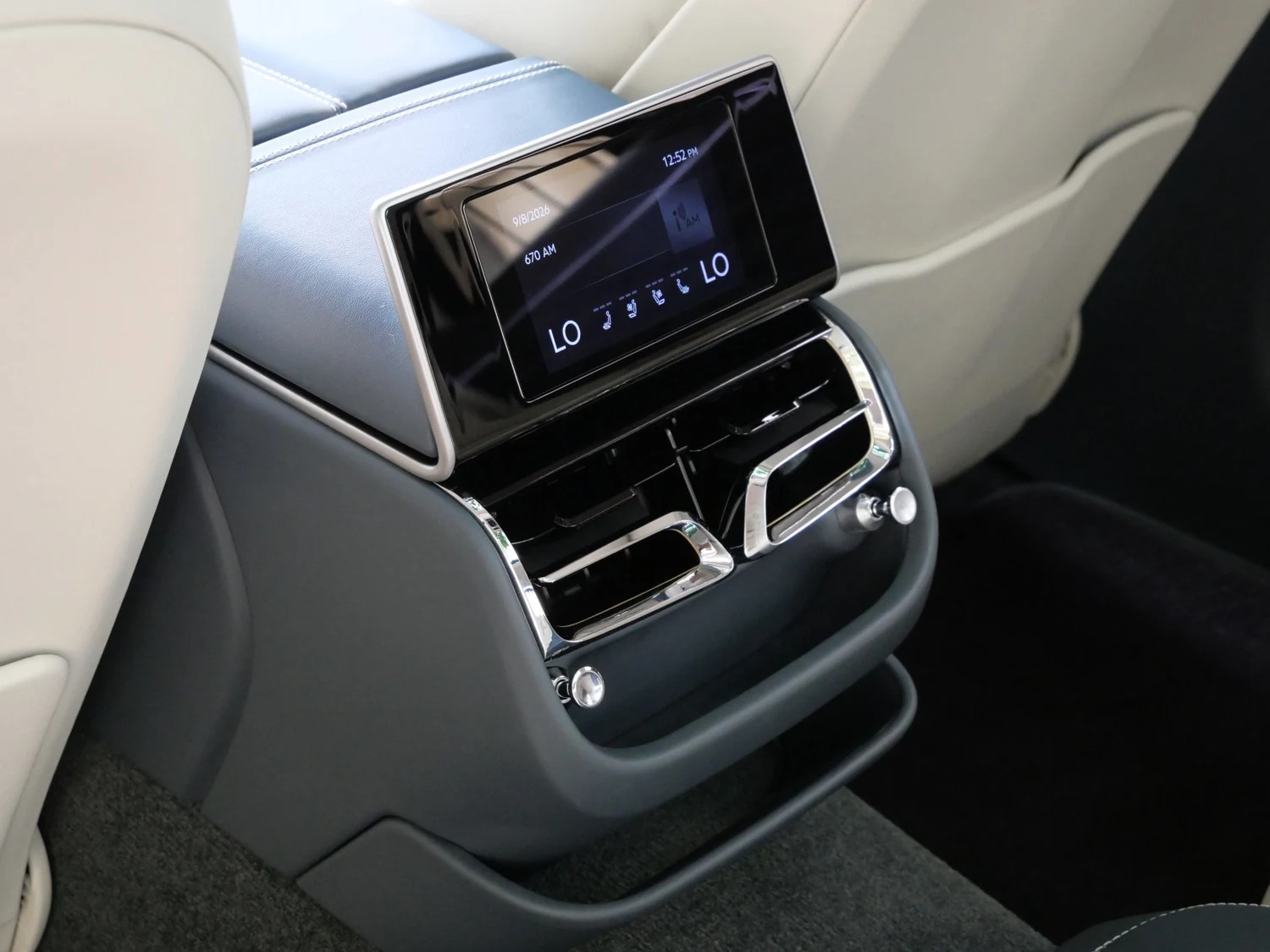 2023 Bentley Flying Spur Azure interior, center console, Linen