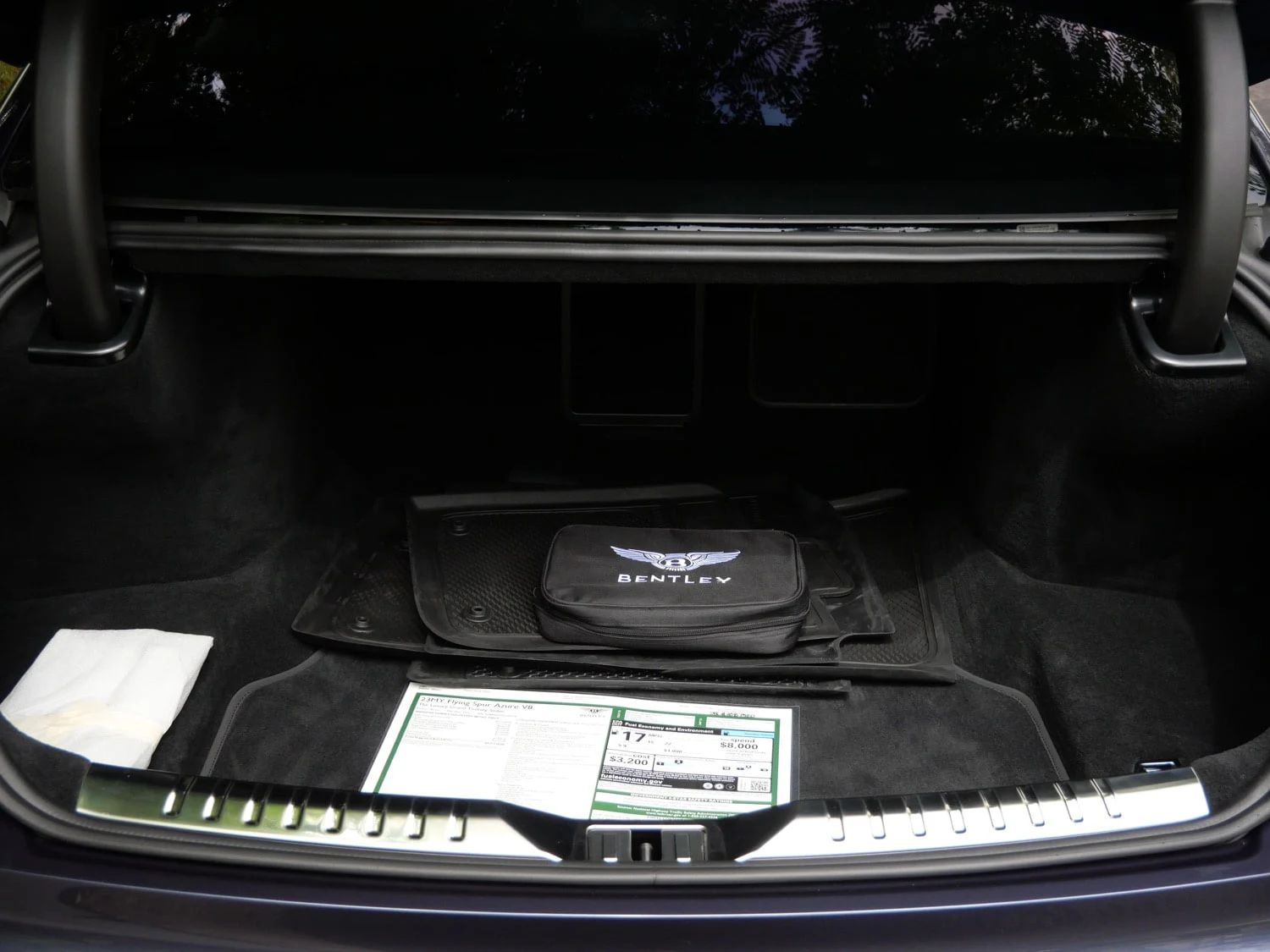 2023 Bentley Flying Spur Azure trunk
