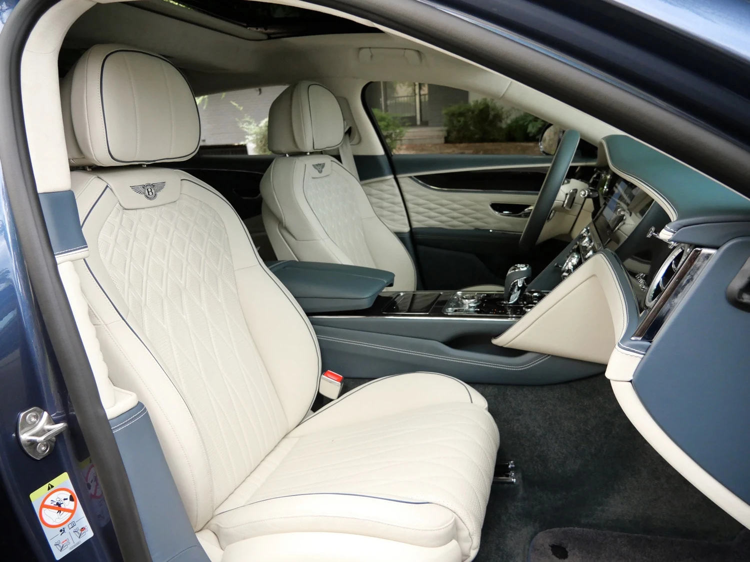 2023 Bentley Flying Spur Azure interior, seats, Linen