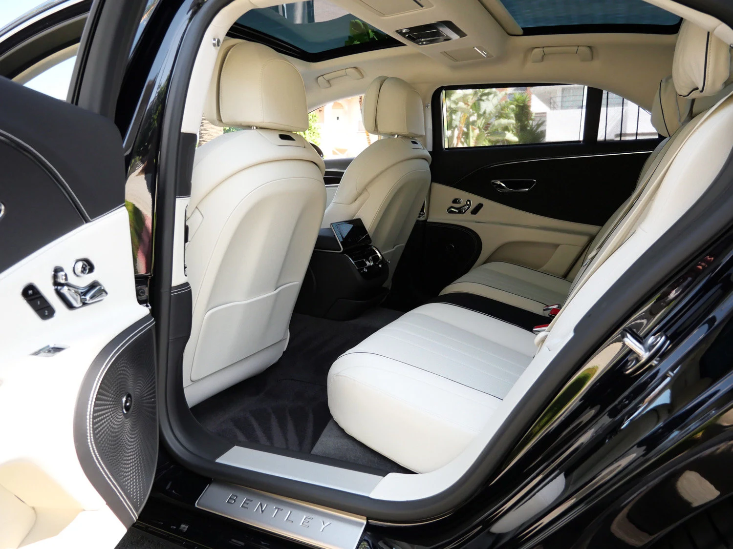 2023 Bentley Flying Spur Hybrid interior, seats, Linen