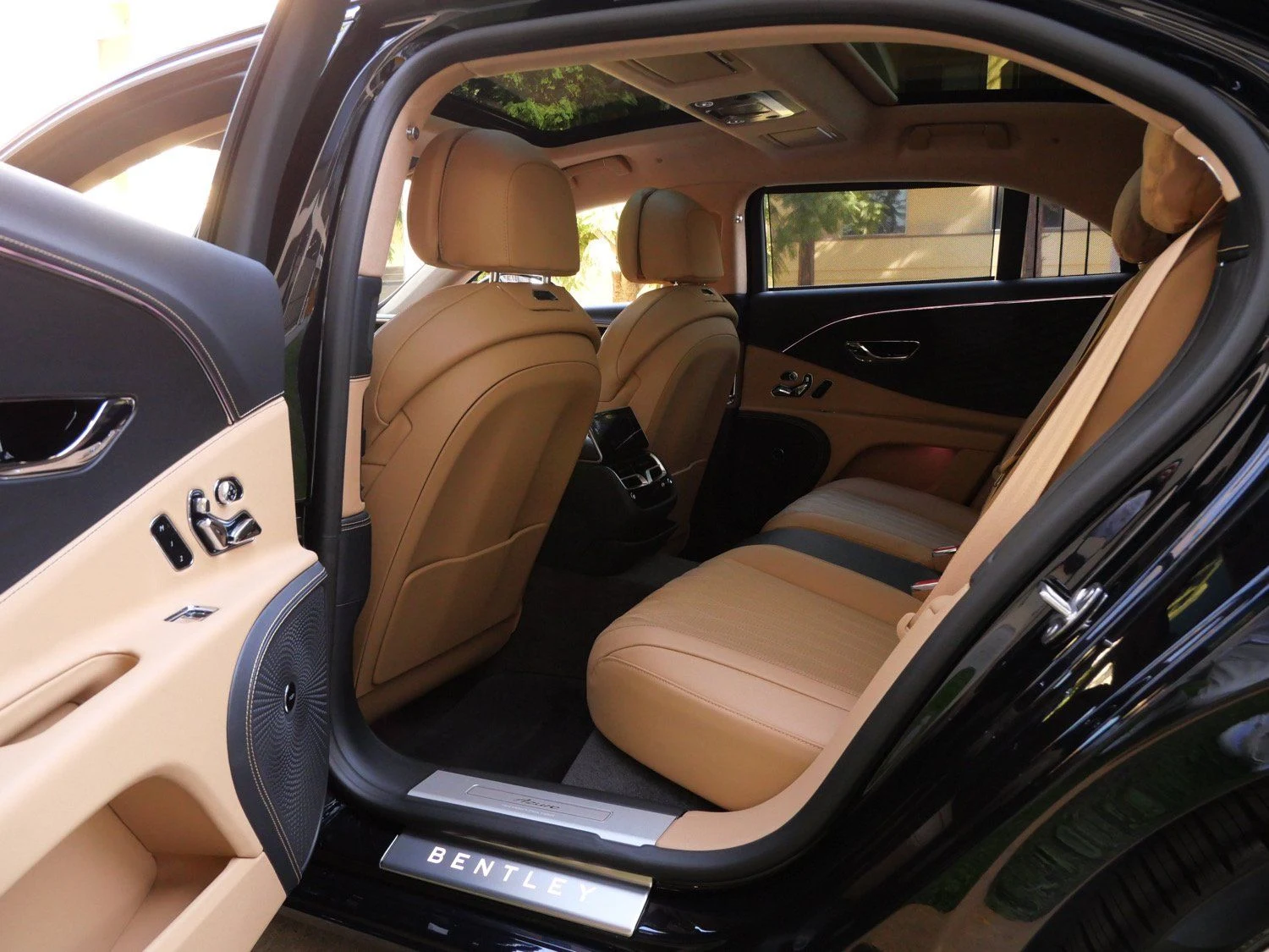 2026 Bentley Flying Spur Azure interior, seats, Camel