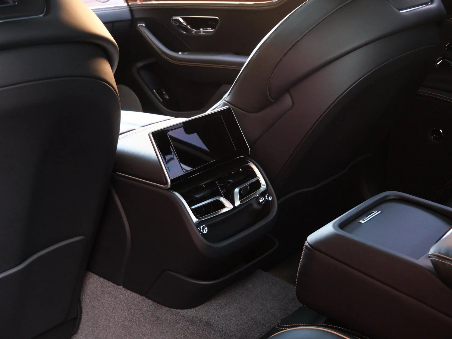2026 Bentley Flying Spur interior, seats, Beluga