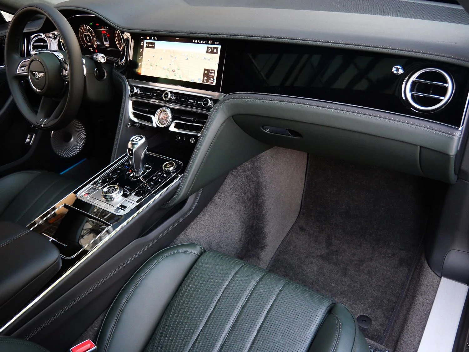 2026 Bentley Flying Spur interior, seats, Cumbrian Green