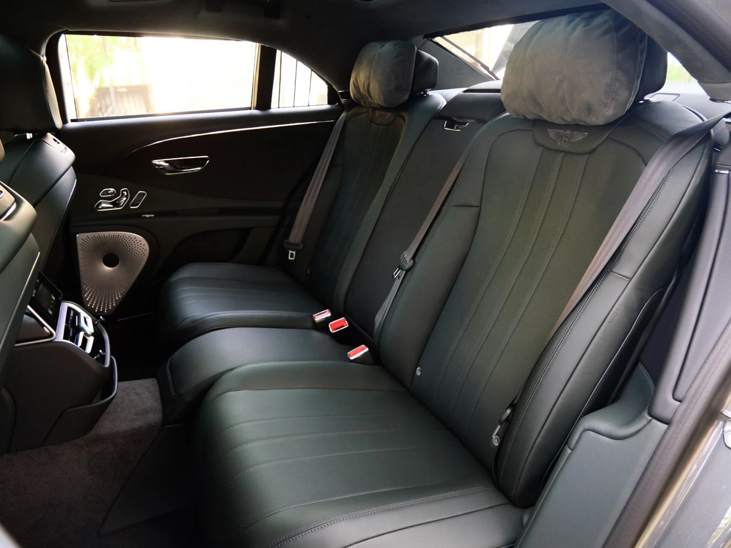 2026 Bentley Flying Spur interior, seats, Cumbrian Green