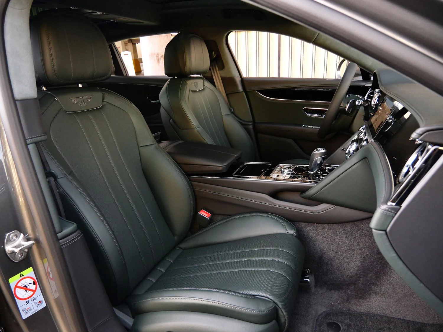 2026 Bentley Flying Spur interior, seats, Cumbrian Green