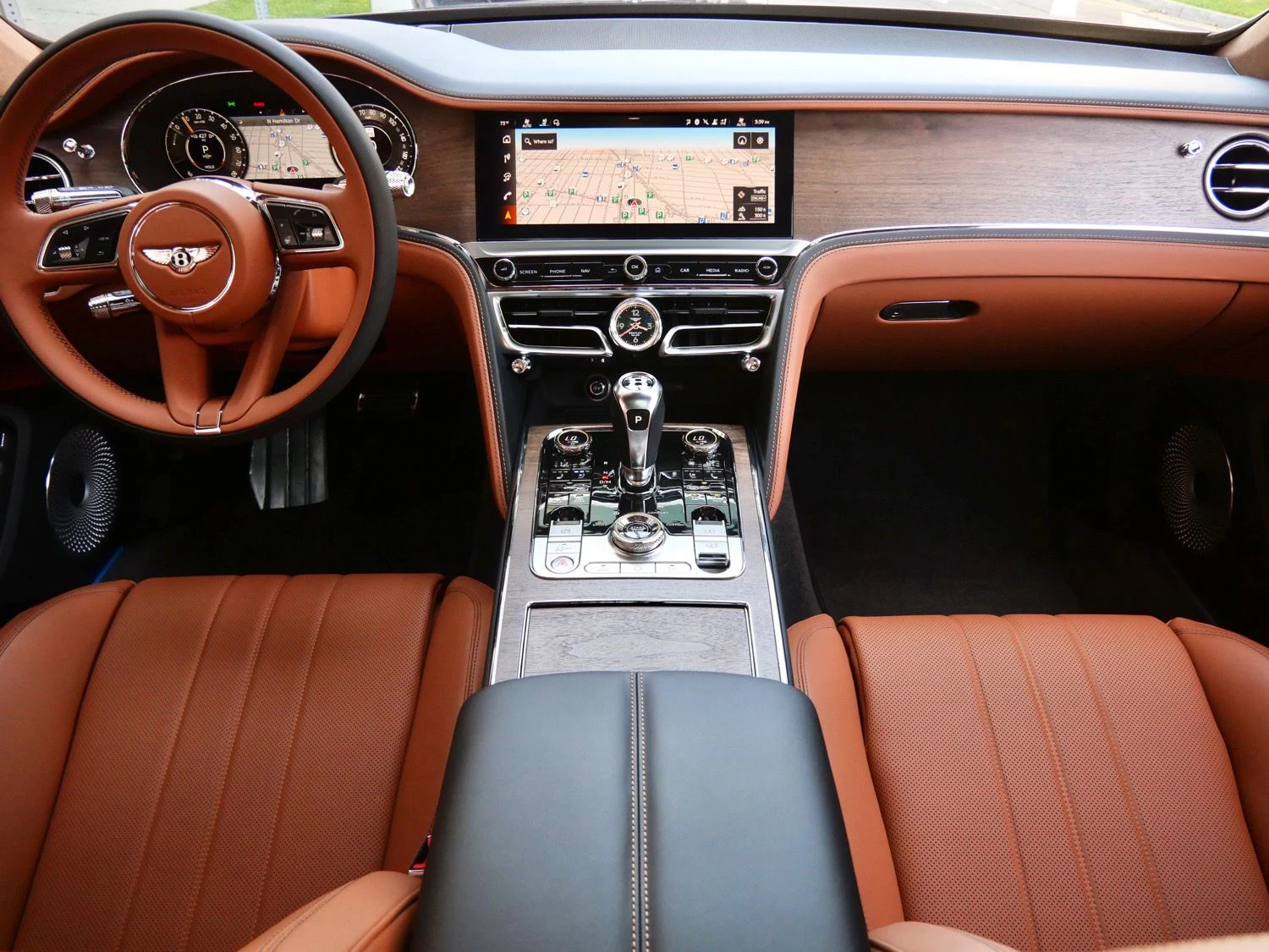 2026 Bentley Flying Spur interior, Saddle