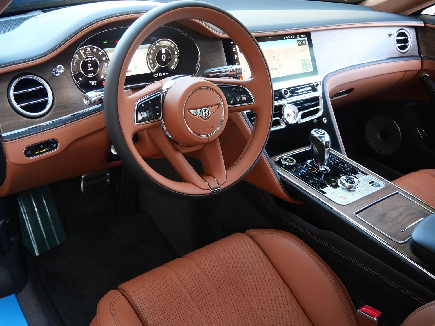 2026 Bentley Flying Spur interior, Saddle