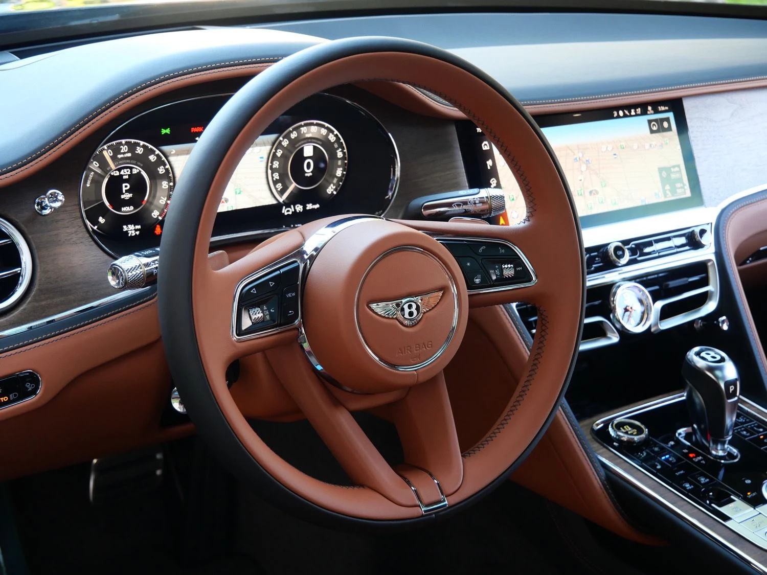 2026 Bentley Flying Spur interior, Saddle