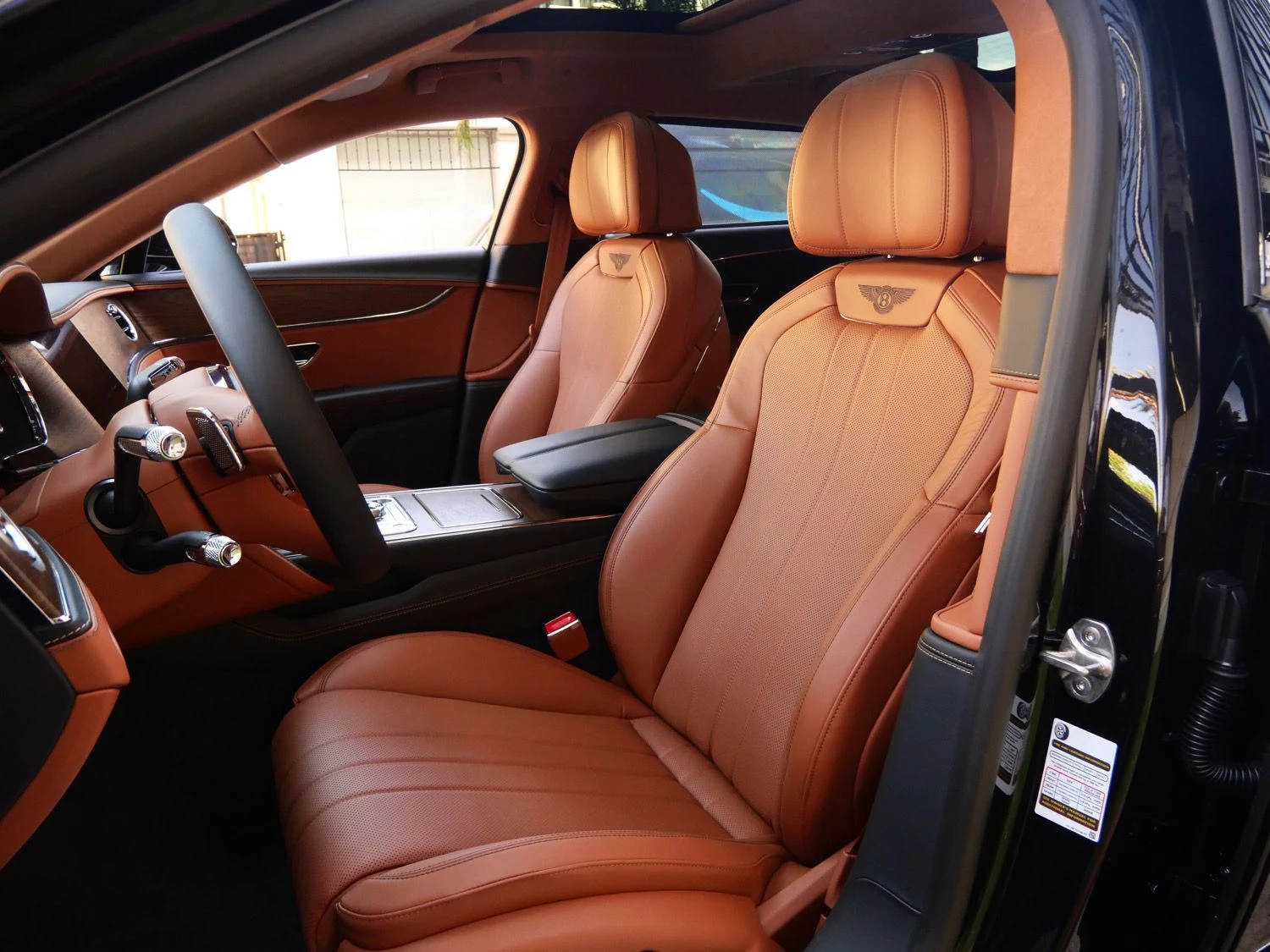 2026 Bentley Flying Spur interior, seats, Saddle