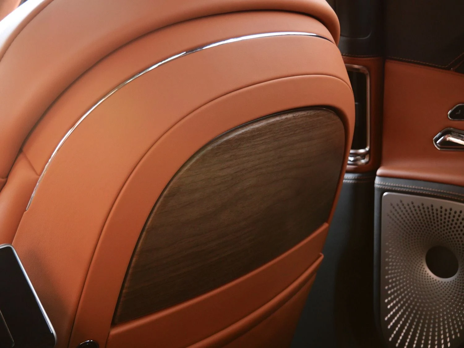 2026 Bentley Flying Spur interior, door panel, Saddle