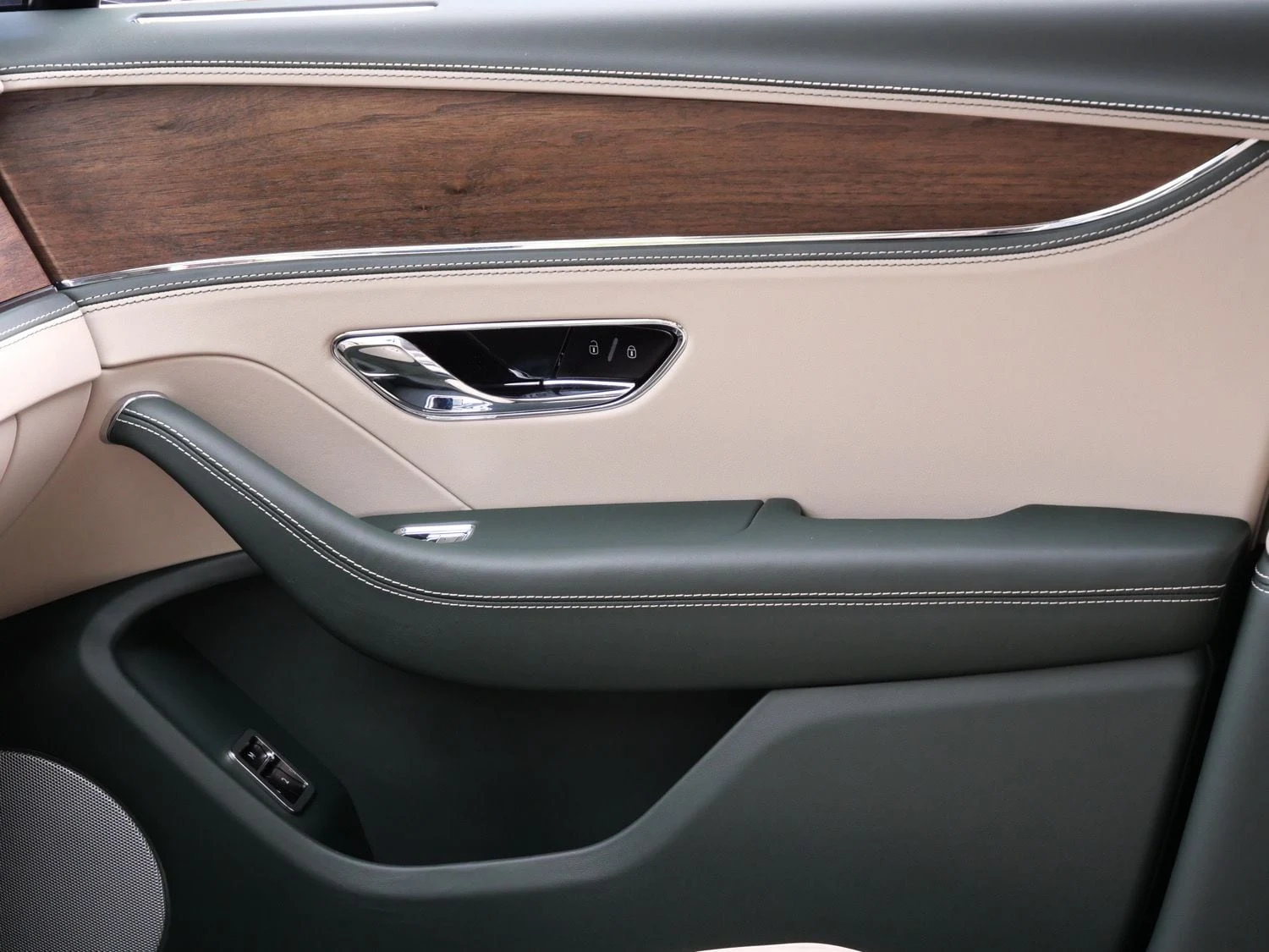 2026 Bentley Flying Spur interior, door panel, Portland
