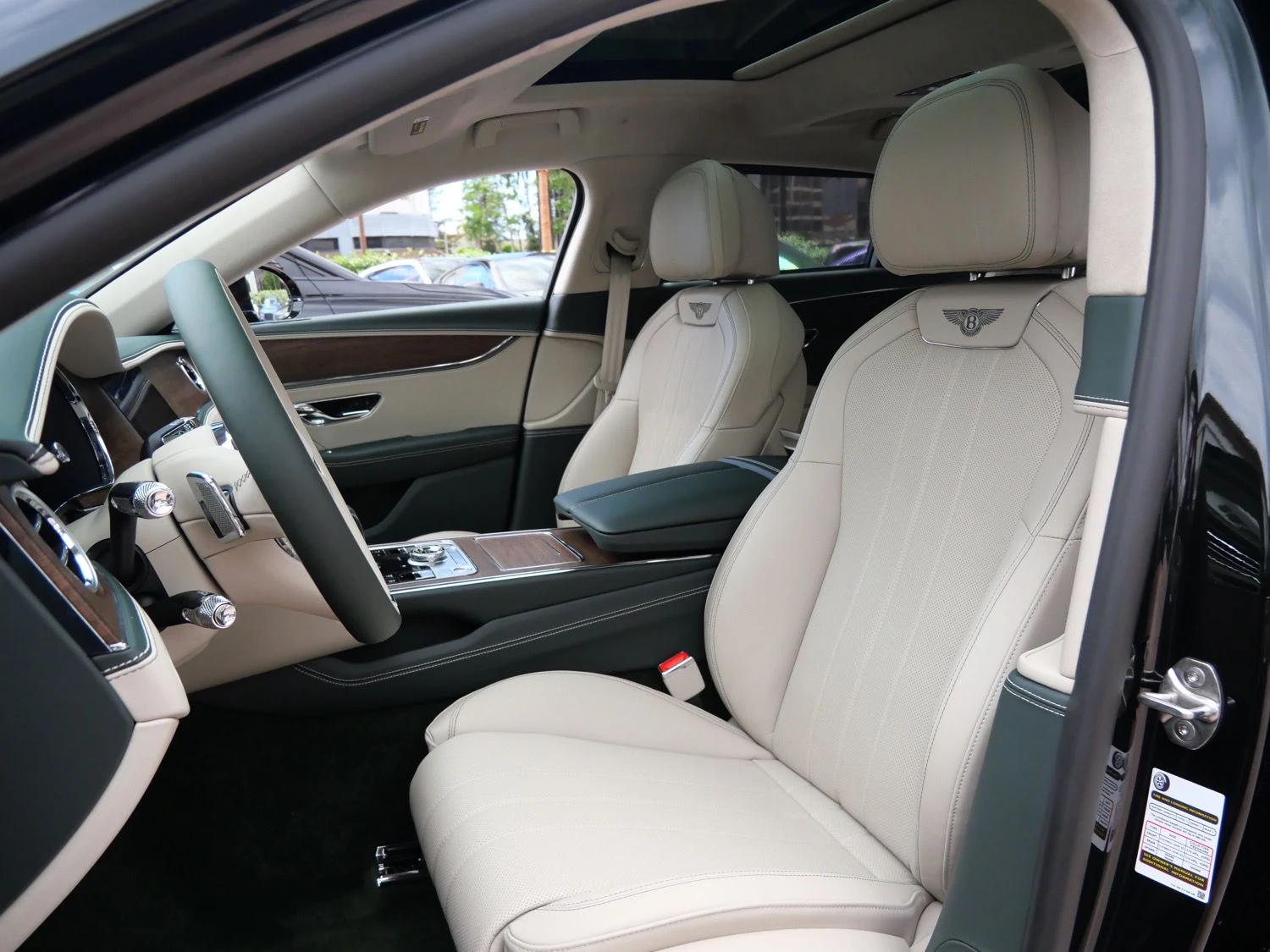 2026 Bentley Flying Spur interior, seats, Portland
