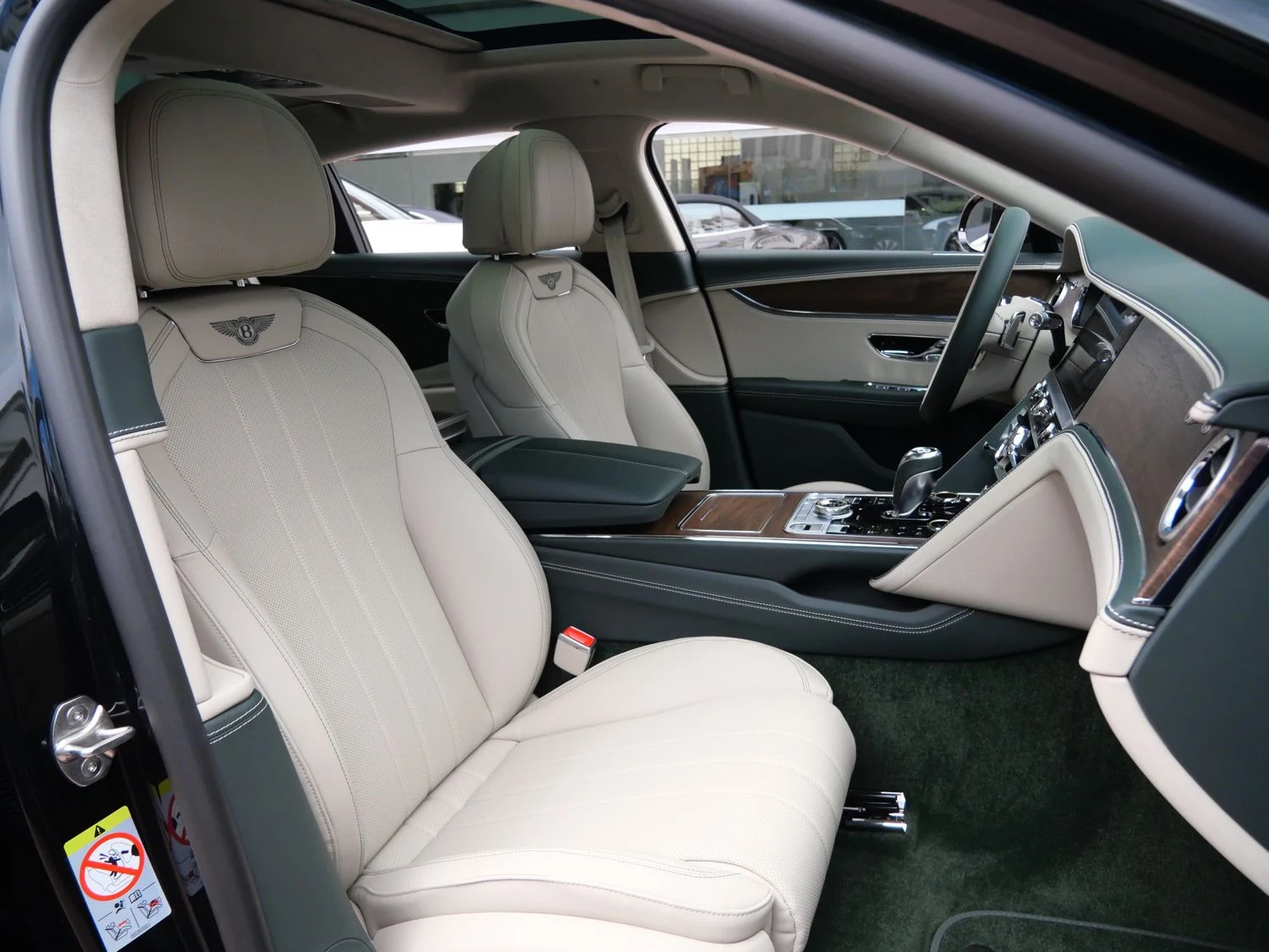 2026 Bentley Flying Spur interior, seats, Portland
