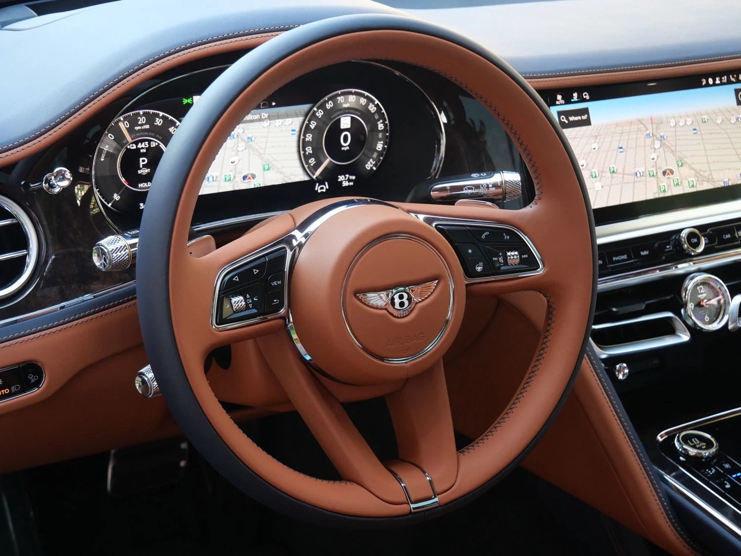 2026 Bentley Flying Spur interior, Saddle