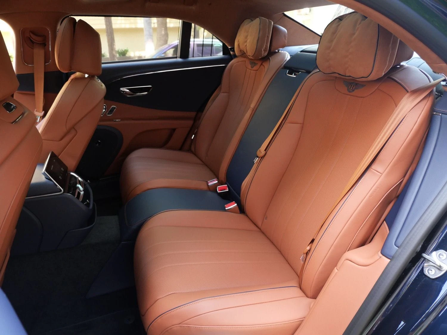 2026 Bentley Flying Spur interior, seats, Saddle