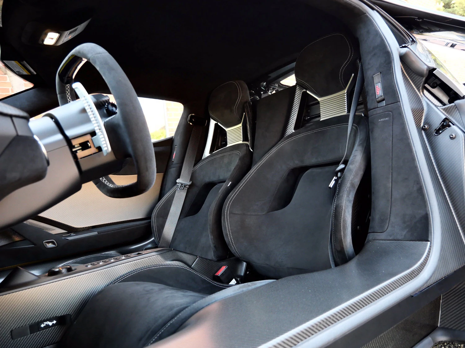 2020 Ford GT Carbon Series interior, seats, Carbon