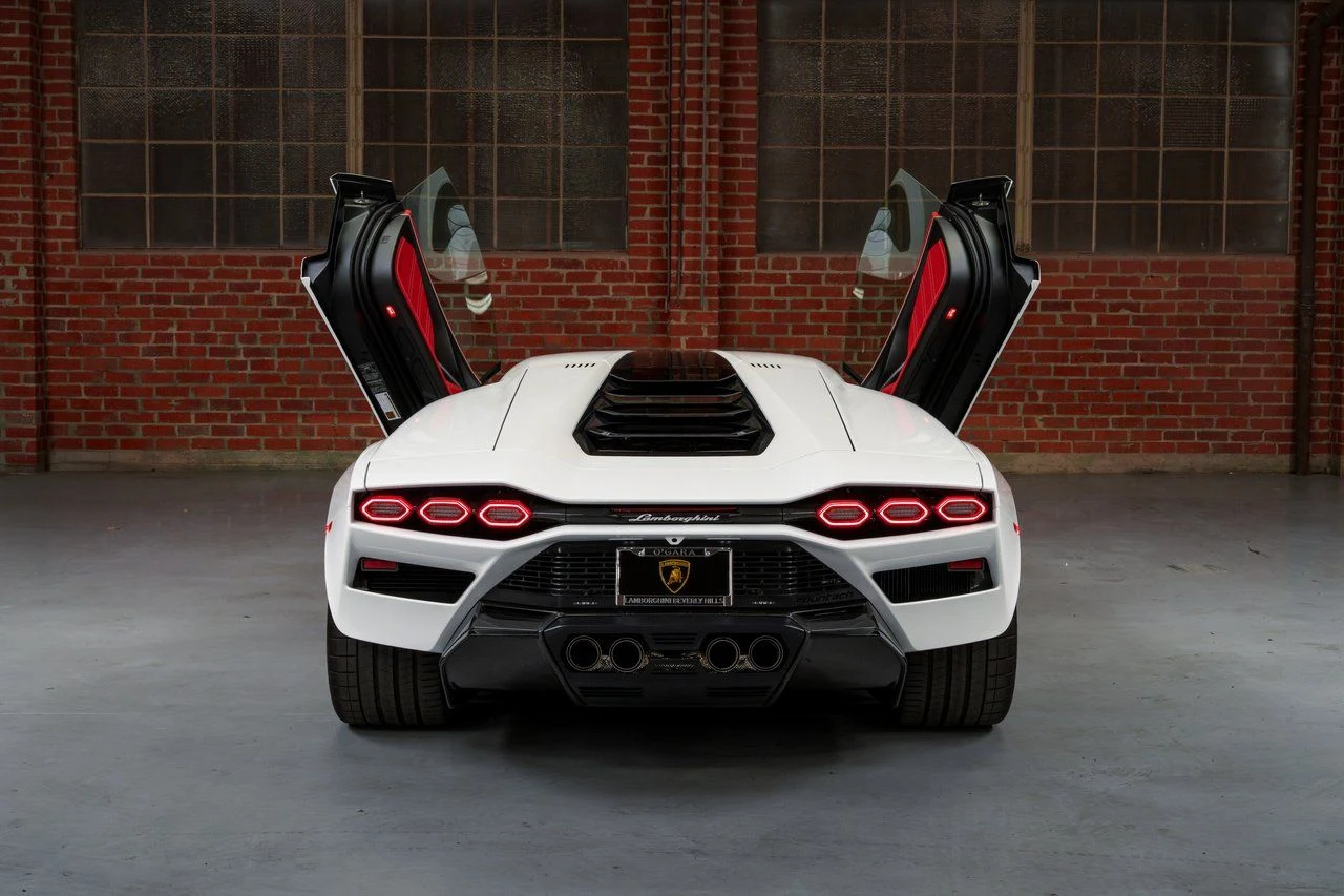 2022 Lamborghini Countach LPI 800-4 for sale, exterior, White
