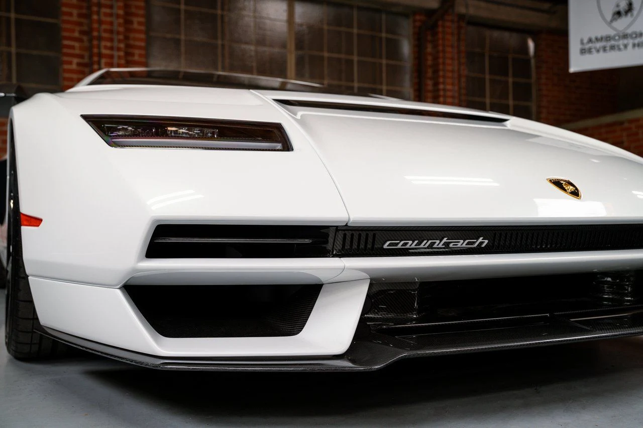 2022 Lamborghini Countach LPI 800-4 for sale, exterior, White
