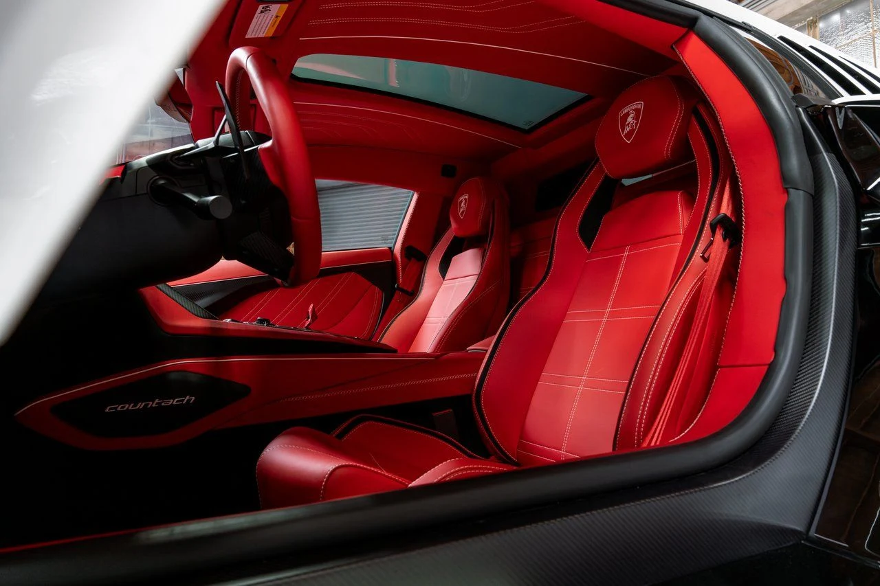 2022 Lamborghini Countach LPI 800-4 interior, seats, Nero Ade