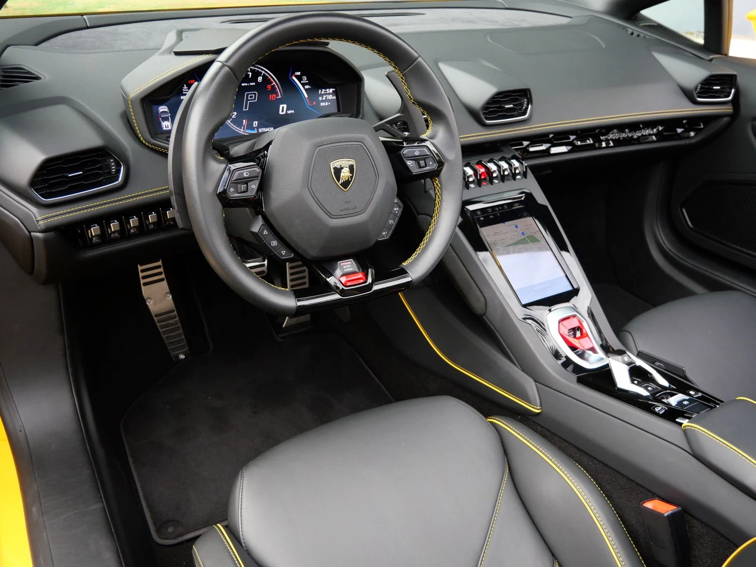 2024 Lamborghini Huracán EVO Spyder interior, dashboard, Nero Ade