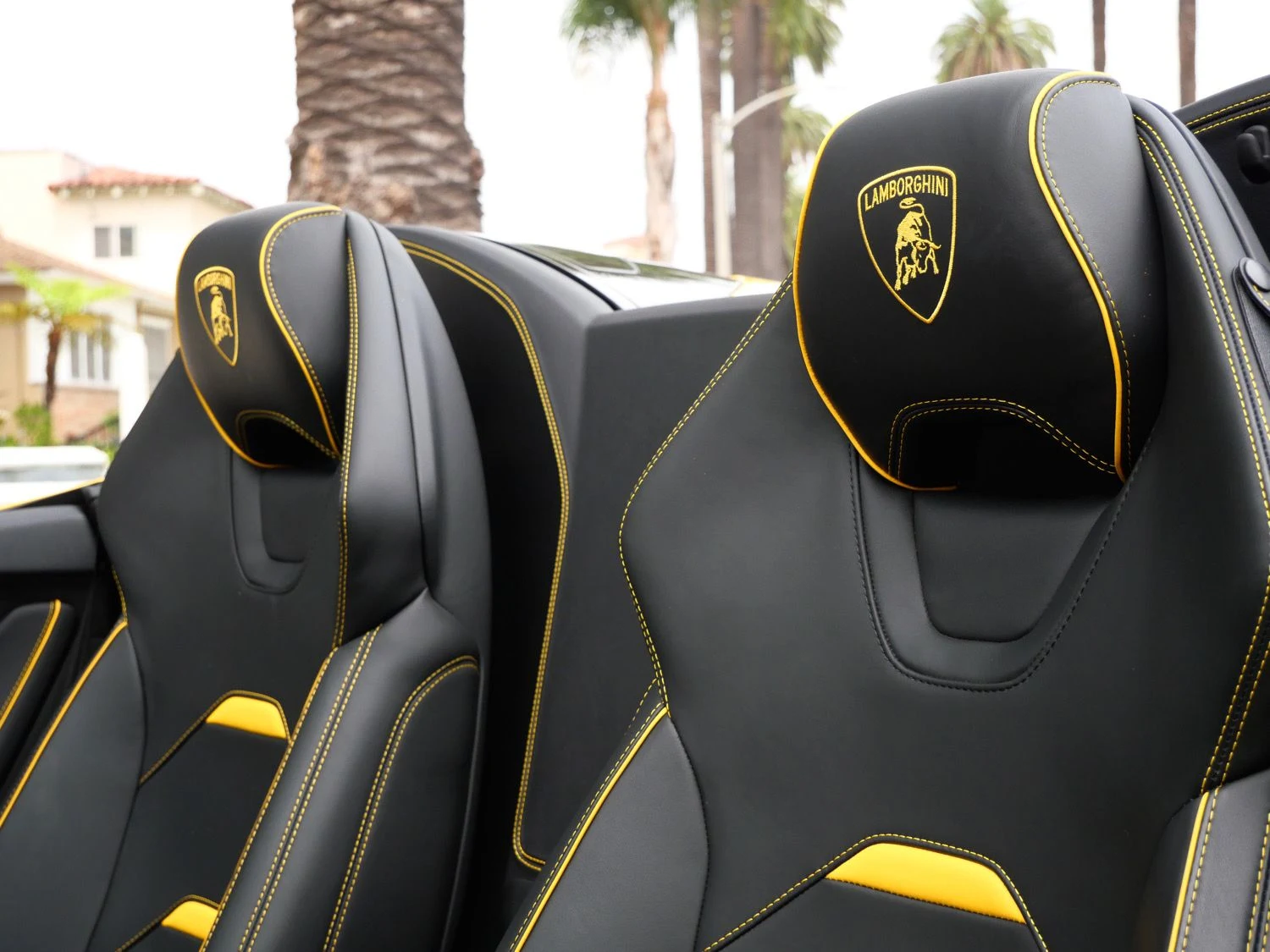 2024 Lamborghini Huracán EVO Spyder interior, seats, Nero Ade