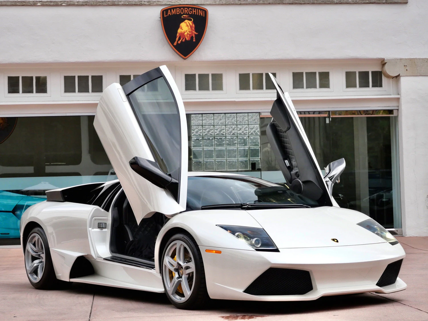 2009 Lamborghini Murciélago LP640 for sale, exterior, White