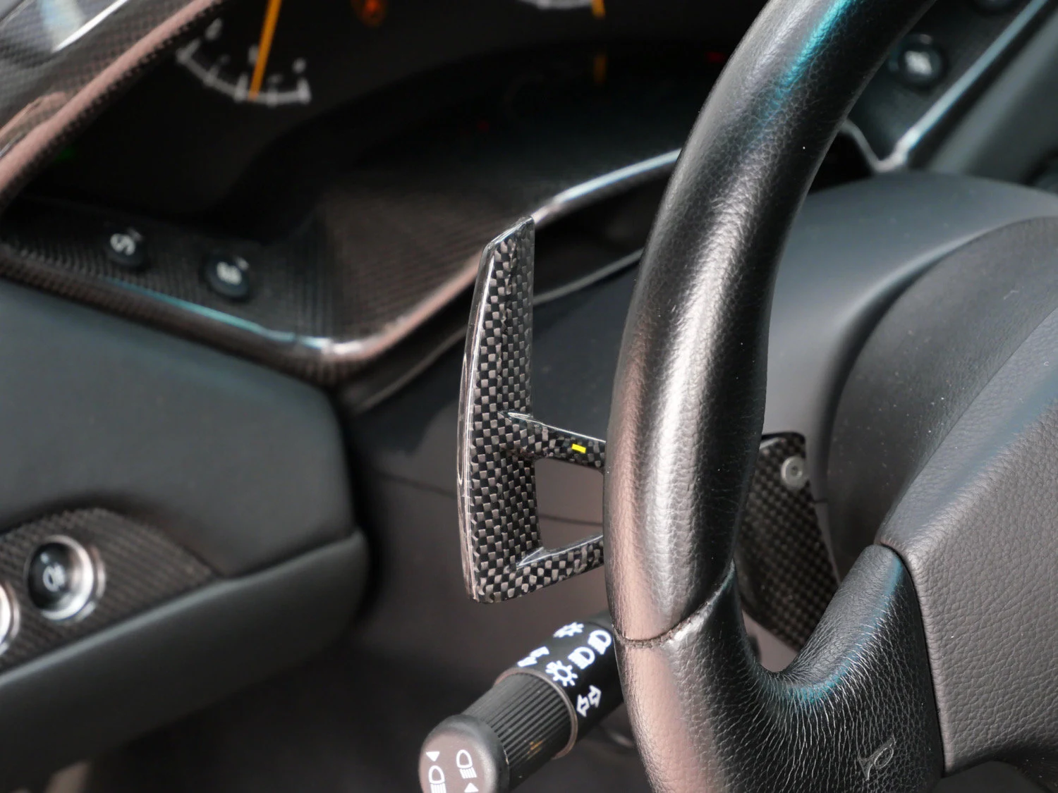 2009 Lamborghini Murciélago LP640 interior, steering wheel, Nero Perseus