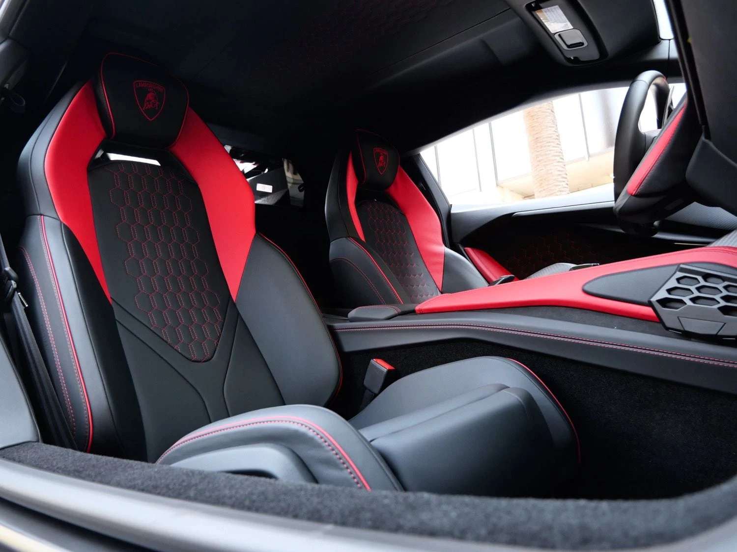 2024 Lamborghini Revuelto interior, seats, Nero Ade
