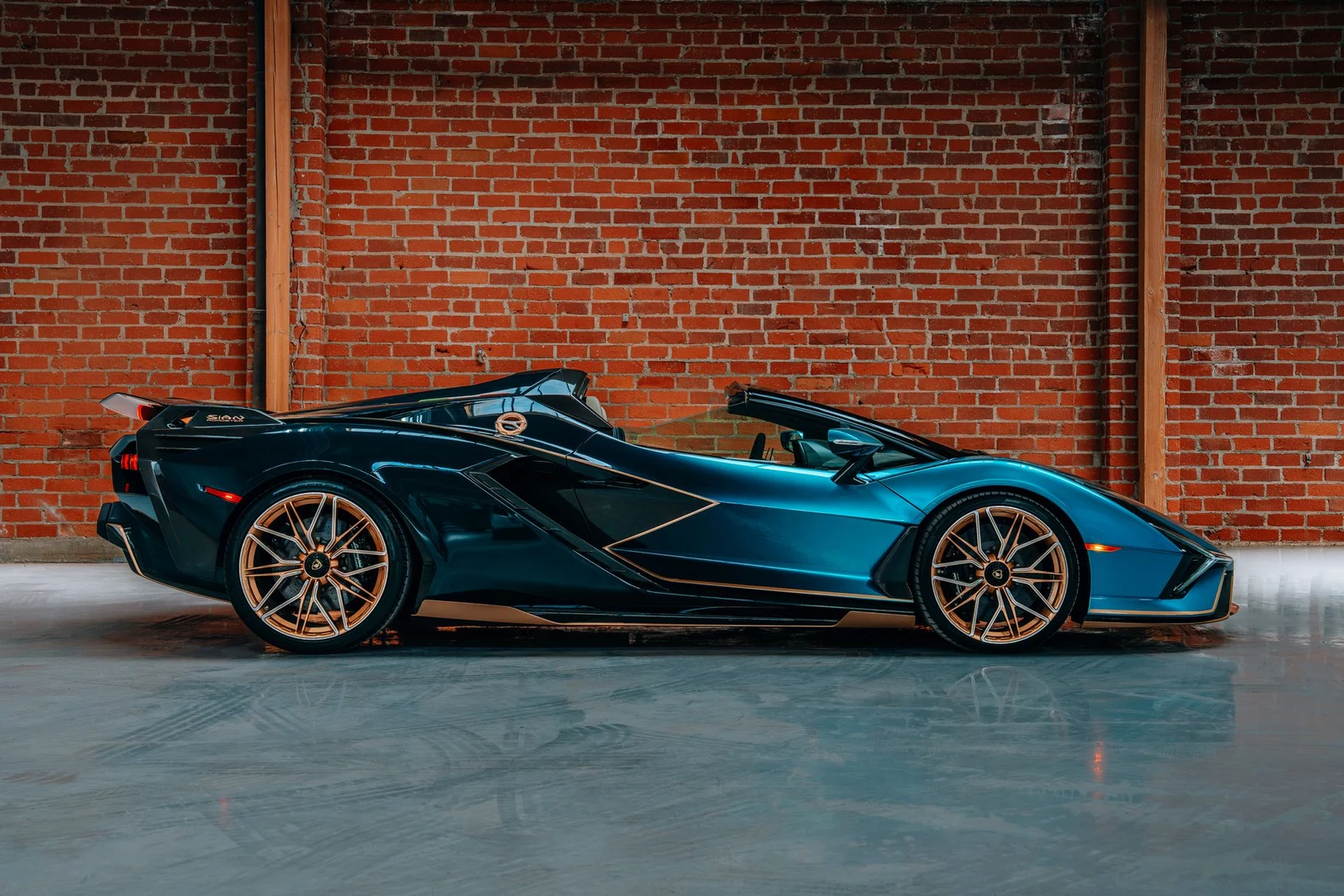 2021 Lamborghini Sián Roadster for sale, exterior, Blue