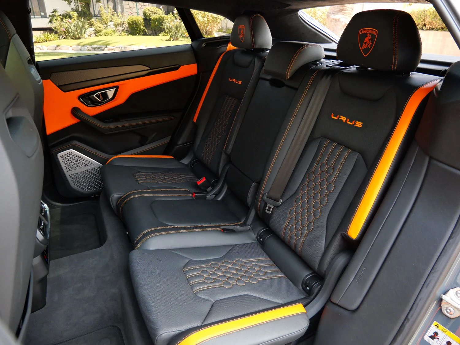 2023 Lamborghini Urus S interior, seats, Nero Ade