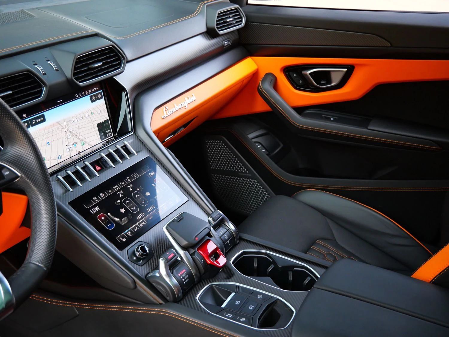 2023 Lamborghini Urus S interior, Nero Ade